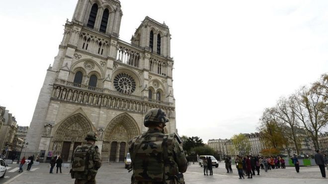Soldiers outside Notre Dame on 14 November 2015