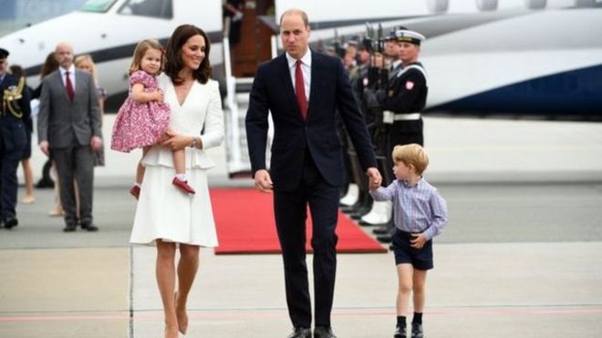 這是喬治小王子和夏洛特小公主首次正式訪問歐洲。