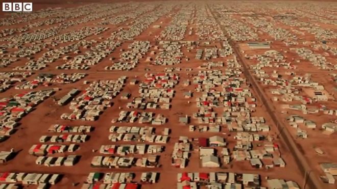 シリア人8万人の難民キャンプ