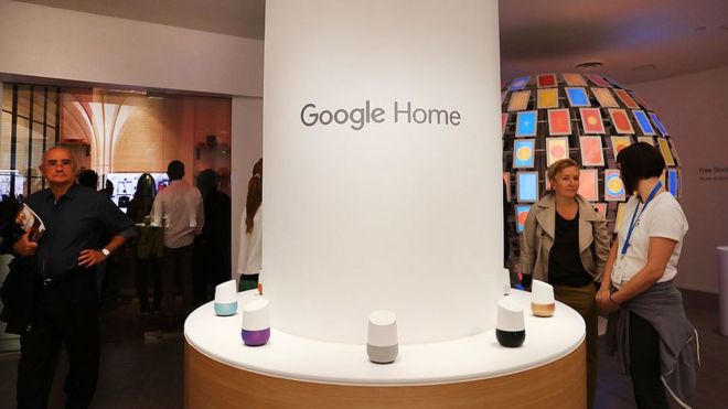 Дисплей Google Home во всплывающем магазине