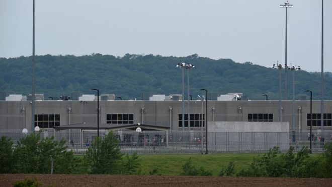 Вид части комплекса дисциплинарных казарм США, где находится частный Челси Мэннинг, виден в Форт Ливенуорт, Канзас, США, 16 мая 2017 г.