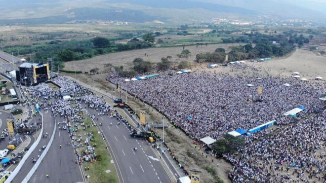 Buổi hòa nhạc của tỉ phú Richard Branson kêu gọi gây quỹ tiếp tế cho Venezuela, buổi hòa nhạc có sự xuất hiện của Tổng thống lâm thời Juan Guaidó