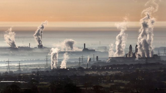 ContaminaciÃ³n saliendo de chimeneas en fÃ¡bricas