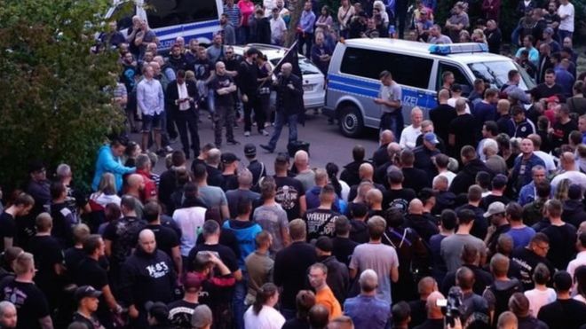 В Германии прошел марш протеста после гибели местного жителя