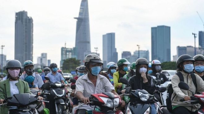 TP HCM nới lỏng giãn cách sau 4 tháng phong toả nghiêm ngặt.