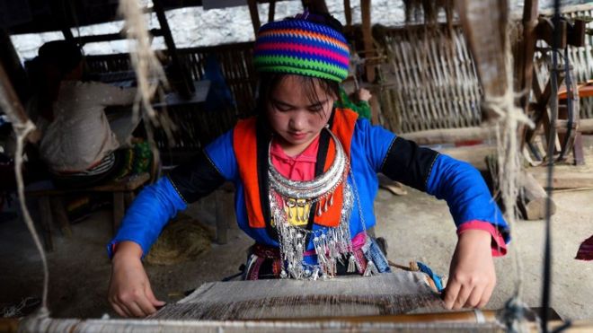 Một số khác hỏi về tình trạng quyền lợi của người dân tộc thiểu số ở Việt Nam