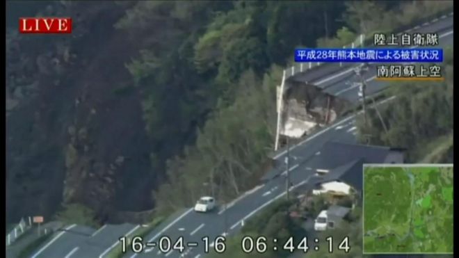 道路がごっそり崩れ落ち　熊本各地で被害