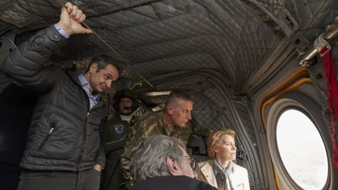 Yunanistan Başbakanı Kiryakos Miçotakis ve AB yetkilileri havadan Türkiye sınırını izliyor