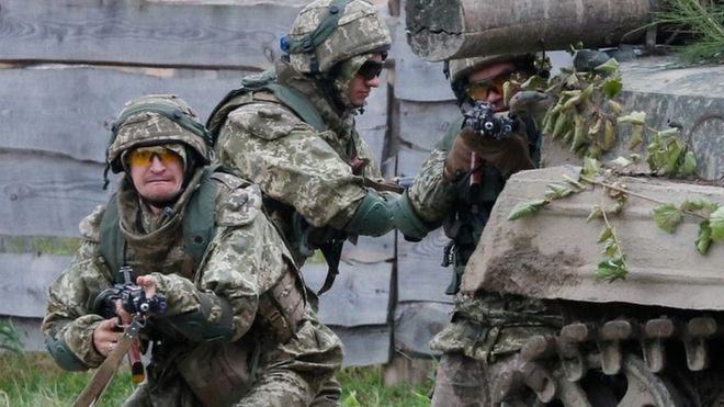 Украинский военнослужащий во время совместных с НАТО маневров Rapid Trident, сентябрь 2021 года