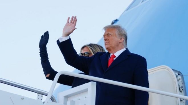 Donald and Melania Trump board Air Force One