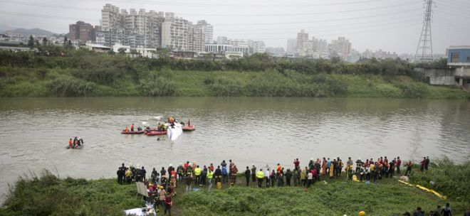Самолет TranAsia в реке под Тайбэем (февраль 2015 г.)
