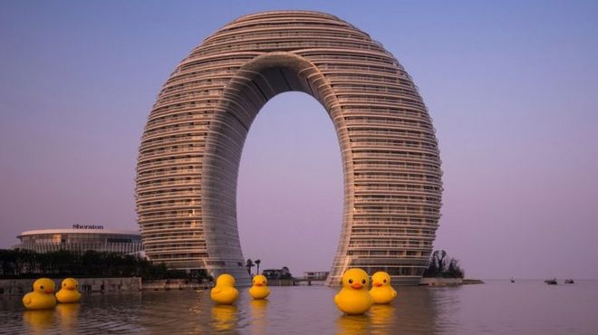 Sheraton Hot Spring Resort, rubber ducks at the front, Taihu Lake, Huzhou, Zhejiang, China