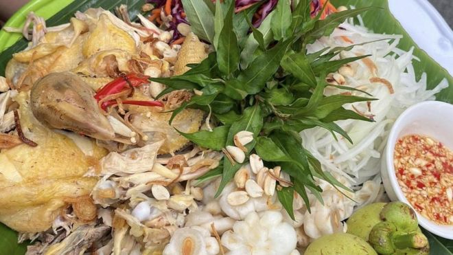 Gỏi gà măng cụt không phải là một món ăn mới