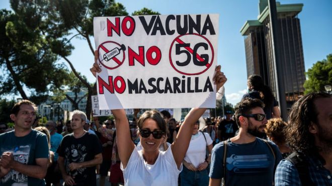 Protesta antimascarilla en Madrid