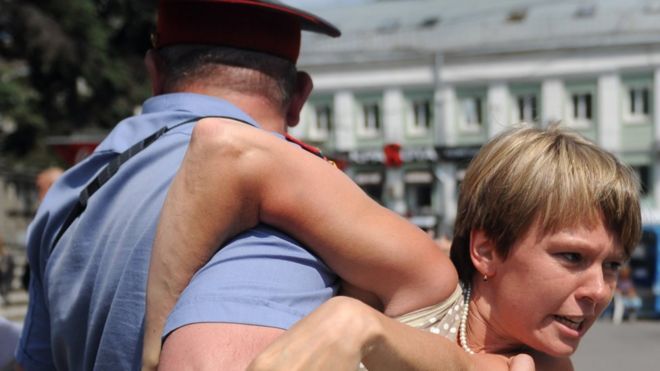 Chirikova em protesto por Khimki em 2011