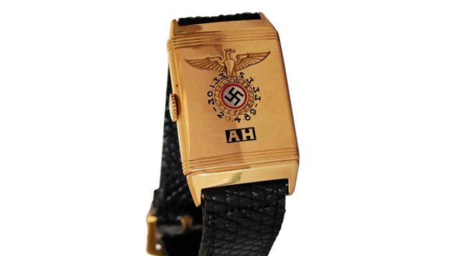 Un reloj subastado como pertenencia de Adolfo Hitler