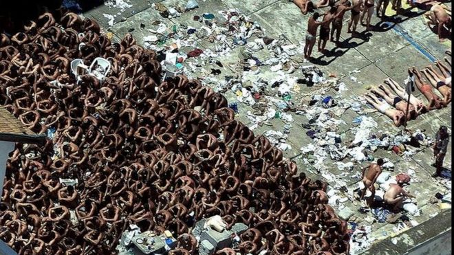 Mais de 100 homens foram mortos por policiais em episódio conhecido como 'massacre do Carandiru'