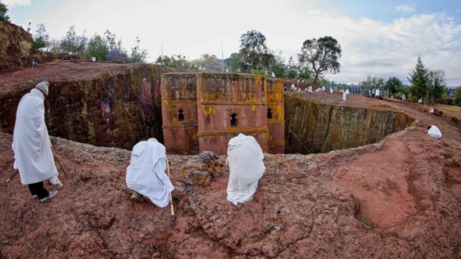 Les églises creusées dans la roche de Lalibela restent un important lieu de pèlerinage pour les chrétiens d'éthiopie.