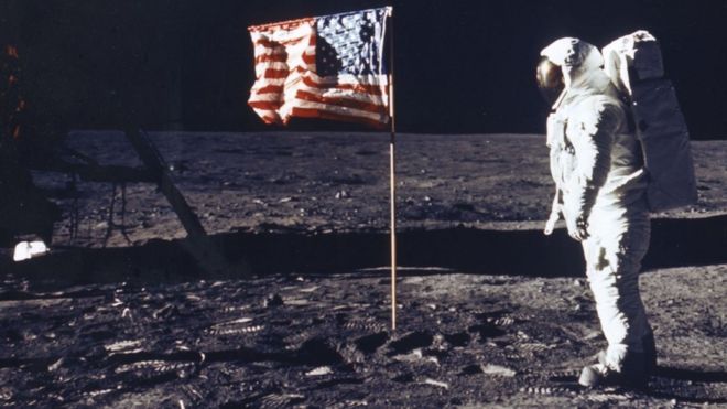 Базз Олдрин на Луне после успешной миссии Аполлона-11