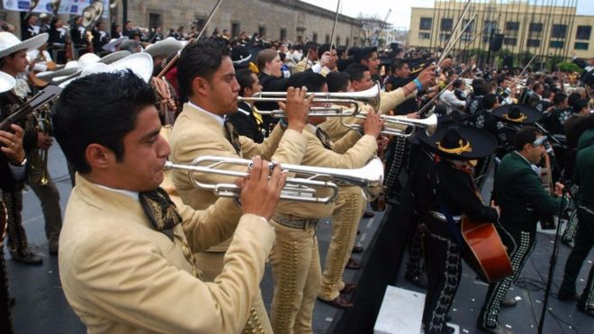 Guadalajara es famosa por la música de los mariachis.
