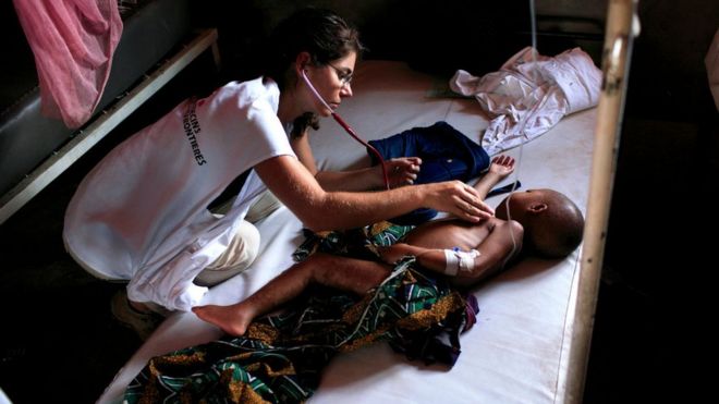 De janvier à maintenant, la rougeole a infecté plus de 145 000 personnes et causé 2 758 décès en RDC, selon MSF.