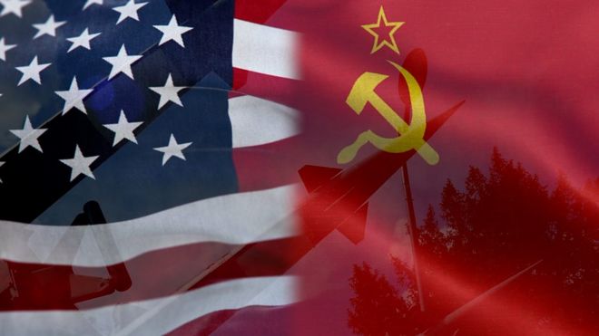 กราฟิกธงชาติสหรัฐฯ กับ โซเวียต