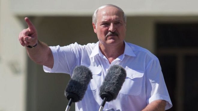 Belarusian President Lukashenko speaks during a rally in Minsk, 16 August