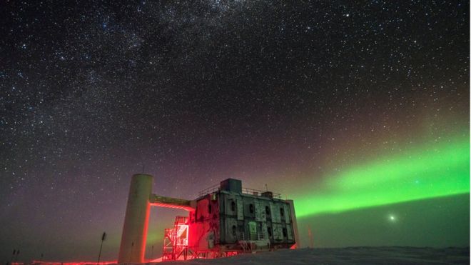 La sede de IceCube, construida en Antártida.