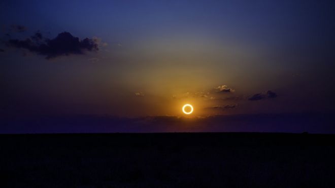 Resultado de imagem para eclipse anelar