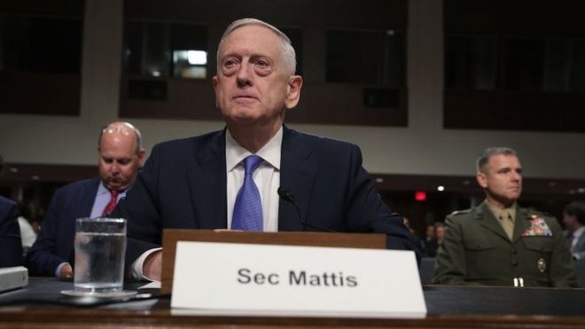 Министр обороны США Джеймс Мэттис на слушаниях в комитете Сената по вооруженным силам в Вашингтоне. Фото: 3 октября 2017 г.