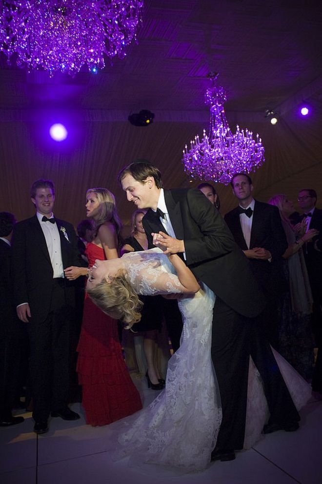Ivanka y Jared Kushner, en su baile de boda en 2009.