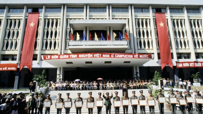 Việt Nam rút quân khỏi Campuchia năm 1989