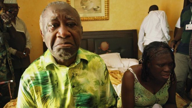Лоран и Симона Гбагбо после ареста сидят в гостиничном номере