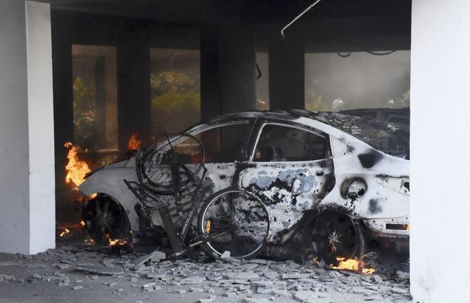 ஸ்டெர்லைட் போராட்டத்தின் போது தீ வைக்கப்பட்ட கார்