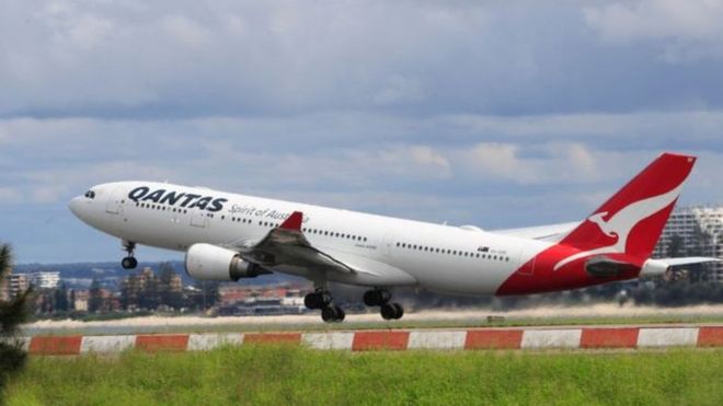 Самолет Qantas