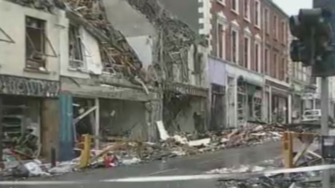 Развалины на Маркет-стрит в Омахе после бомбы
