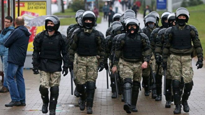 Belarus riot police in Minsk, 11 Oct 20