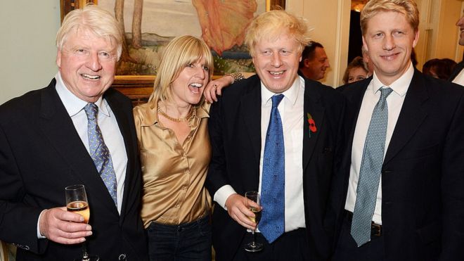 Стэнли Джонсон и его дети: Рейчел, Борис, Джо