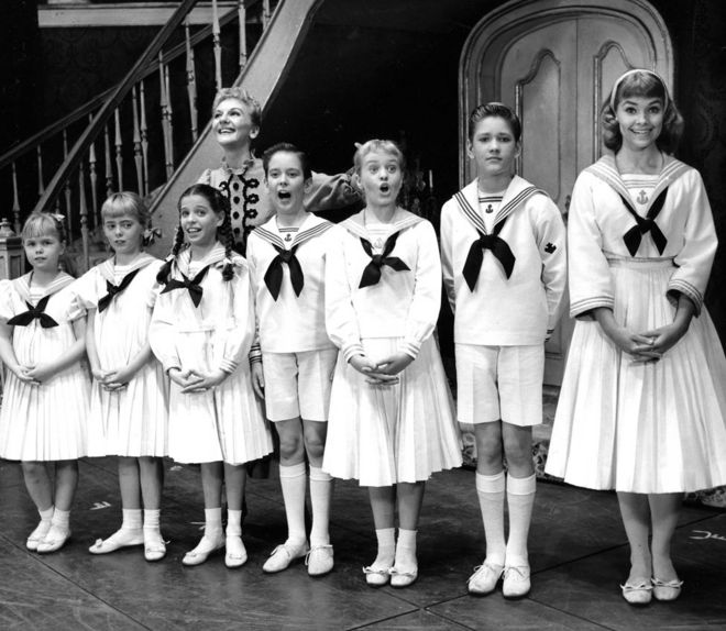 Mary Martin, Lauri Peters and the rest of the child cast of the original 1959 stage show.