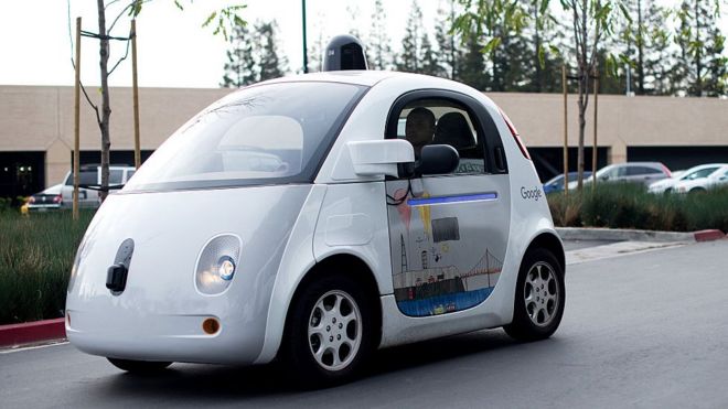 Автомобиль без водителя Google в Маунтинвью, Калифорния