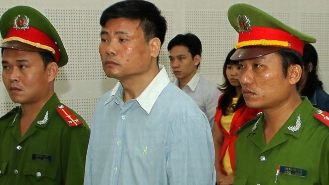 Blogger Trương Duy Nhất từng bị tù 2 năm tại Việt Nam