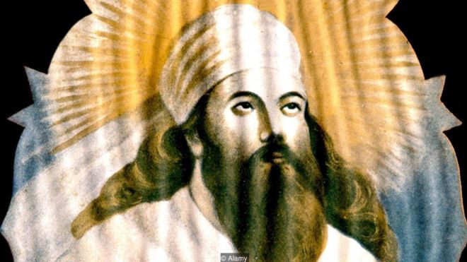 Zərdüşt eramızdan əvvəl təxminən 1500 və 1000-ci illər arasında yaşayıb, lakin, bəzi alimlər düşünürlər ki, o, fars imperatorları Böyük Sirus və I Darius dövründə yaşayıb