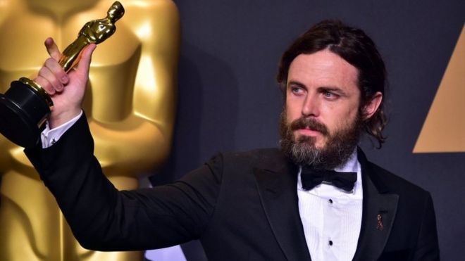Casey Affleck pictured with his 2017 Oscar for Best Actor