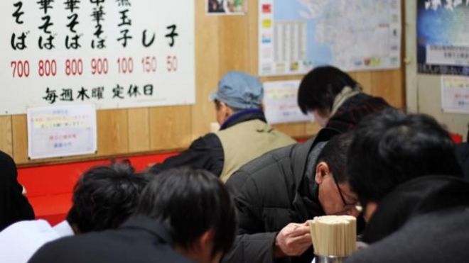Nhật Bản có tỉ lệ sinh con thấp và rơi vào tình trạng 'lão hoá dân số'.