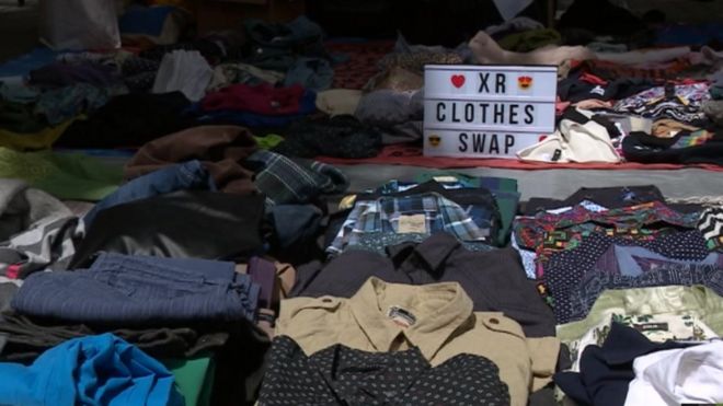 Обмен одеждой, часть протеста против Восстания, Бристоль