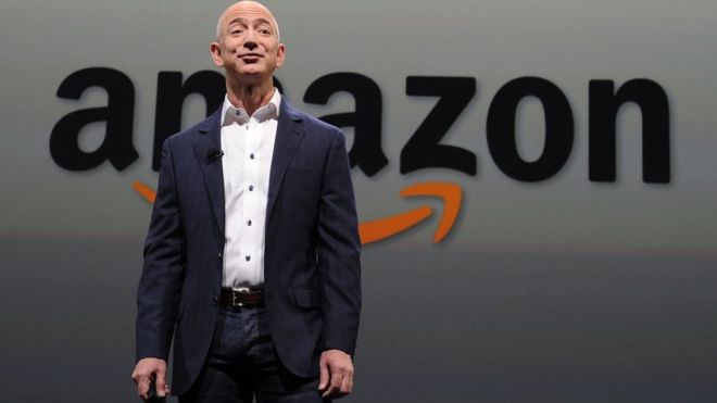 Jeff Bezos, el fundador de Amazon es uno de los hombres mÃ¡s ricos del mundo.
