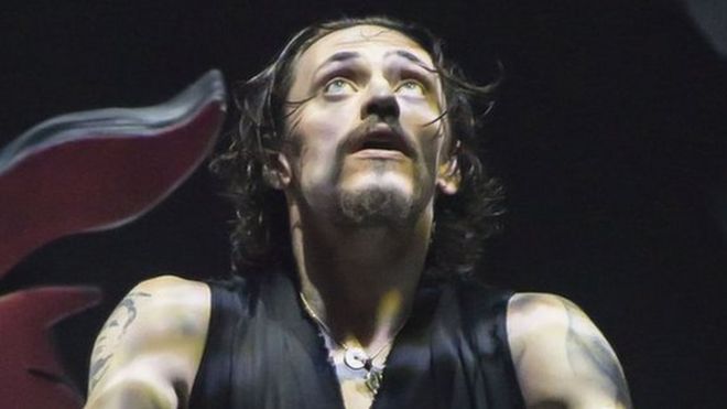 Сергей Полунин в роли Распутина на сцене лондонского театра "Палладиум". 31 мая 2019 года