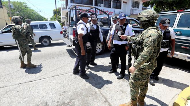 TRAS DESARME DE POLICÍAS SE RESTABLECEN FUNCIONES ADMINISTRATIVAS EN LA SECRETARÍA DE SEGURIDAD PÚBLICA DE ACAPULCO