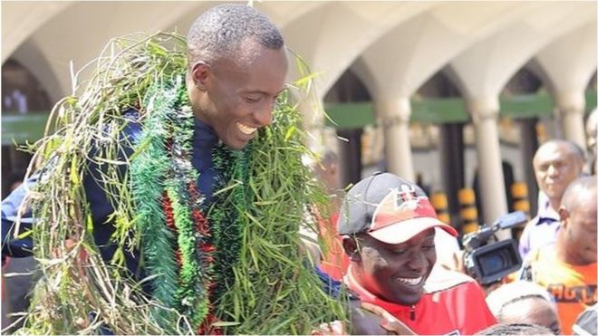 Kelvin Kiptum est le nouveau héros du marathon au Kenya.