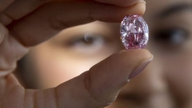 Louis Vuitton snaps up world's largest uncut diamond